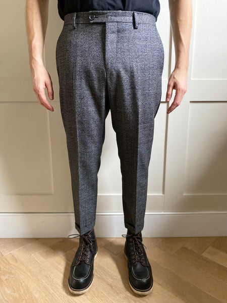 Facconable Prince of Wales Pleat Front Trouser